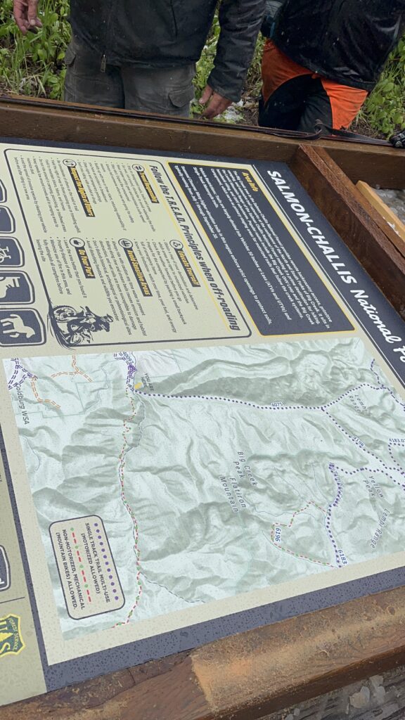 Tread Lightly! Impact Report: Big Creek Campground Kiosk and Sign Installation img 9914